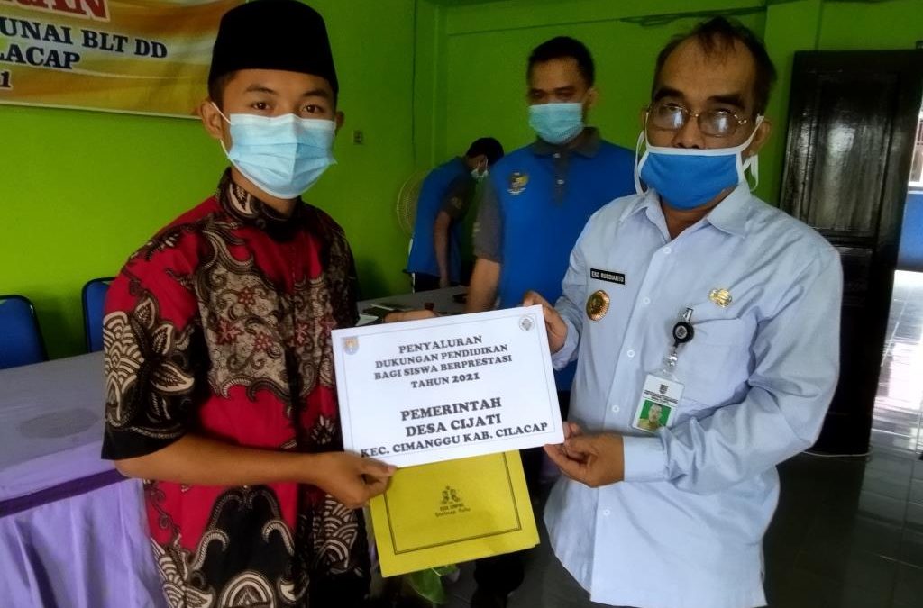 Bantuan Biaya Pendidikan Anak Berprestasi